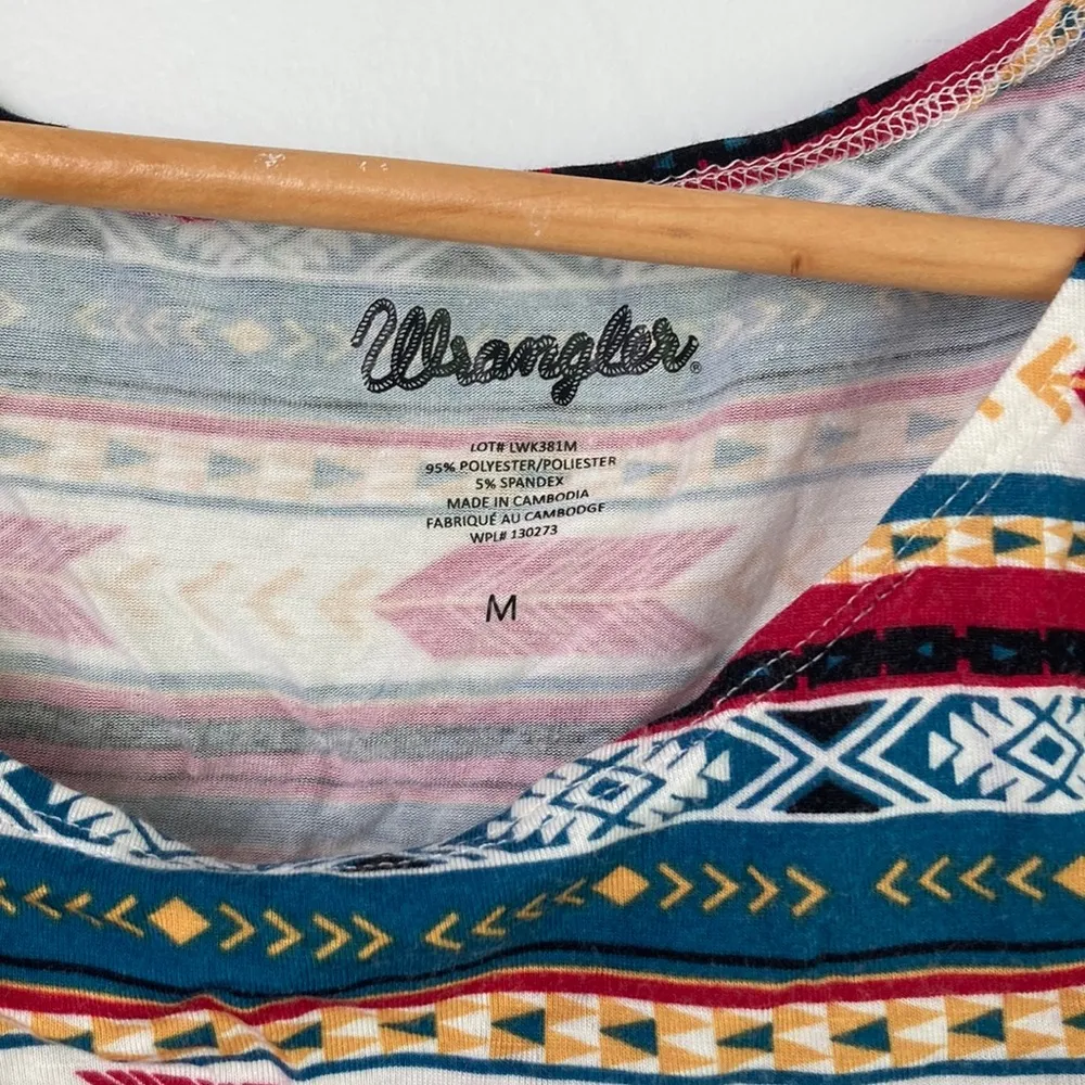 Wrangler | Arrow Print Cold Shoulder top sz M - Image 2