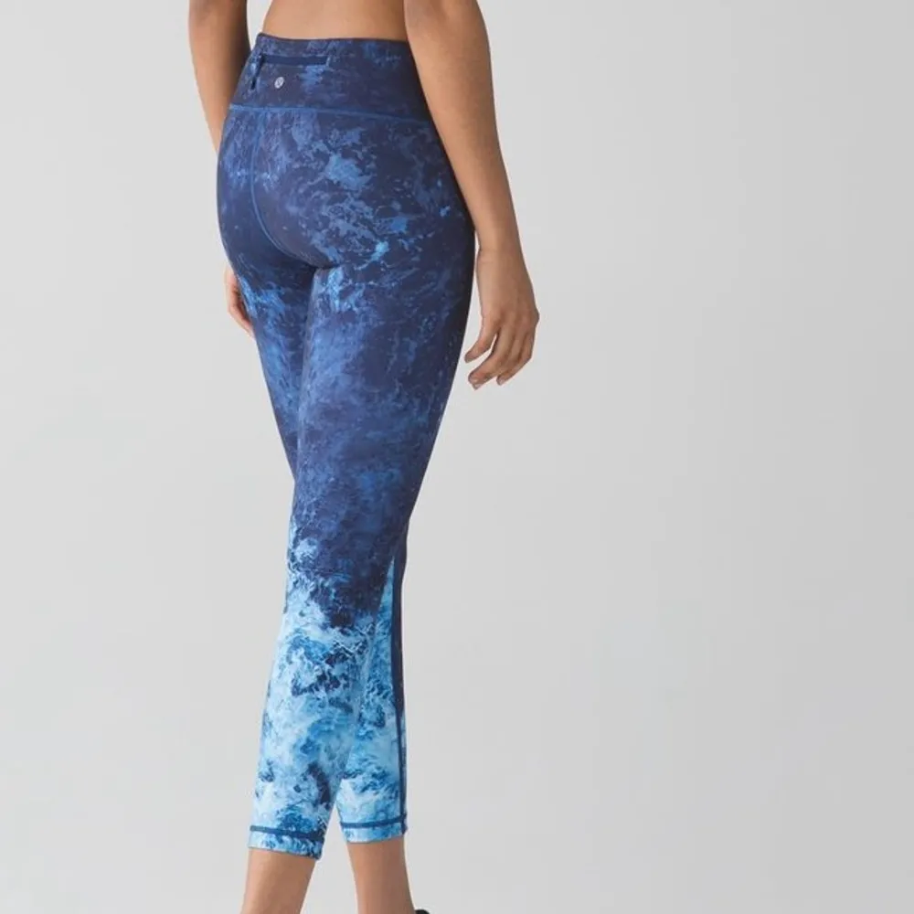 Lululemon Speed Wunder Tight Deep Sea/Women's Blue Tie-Dye Leggings - Image 3