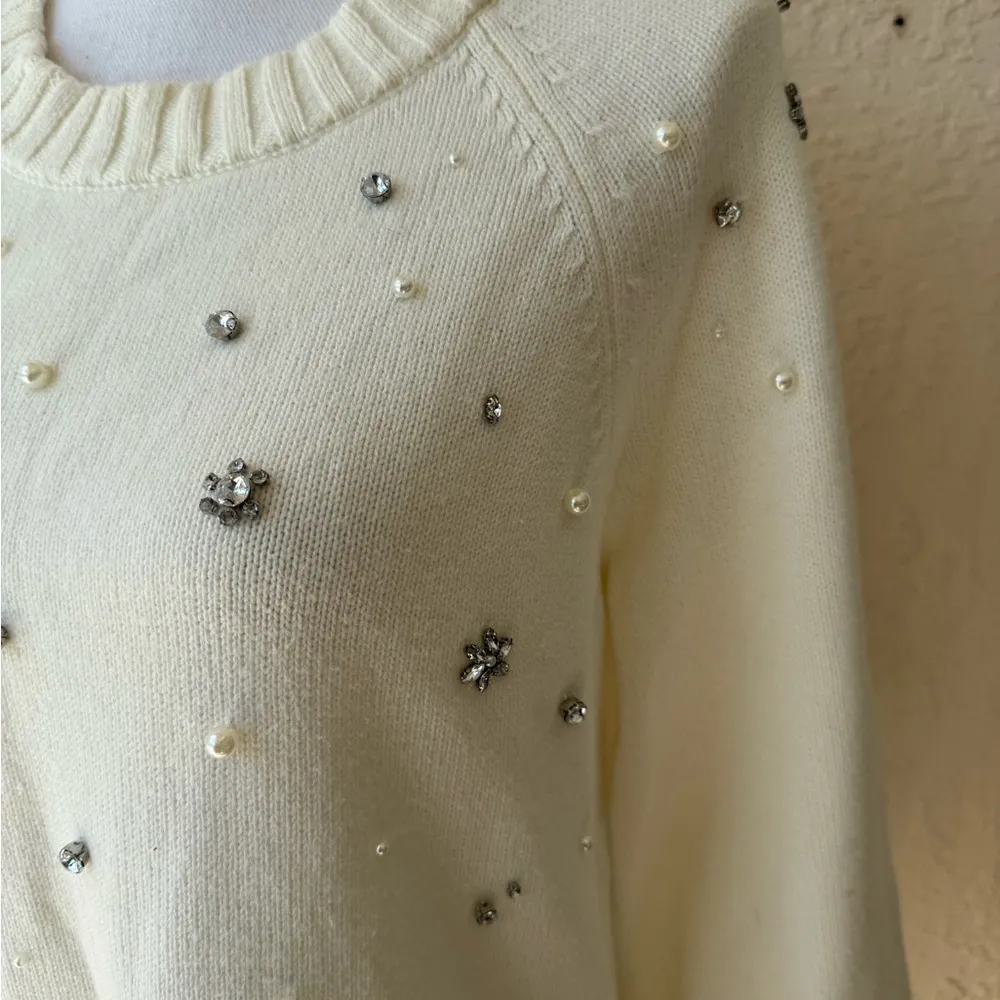 KARL LAGERFELD PARIS Women's Embellished Crew-Neck Sweater Medium Ivory Pearls - Image 3