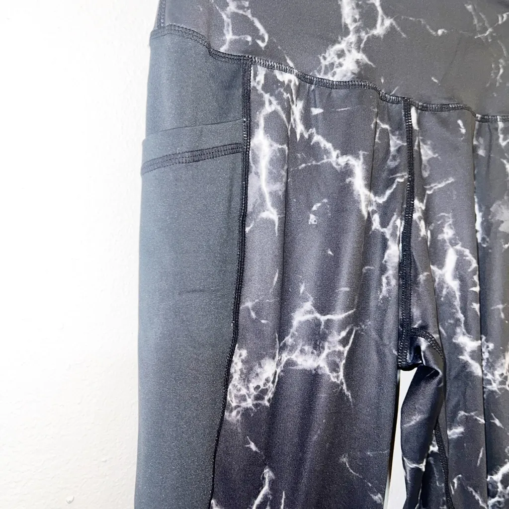 Buff bunny high rise black white marble new women’s sports bra and legging set - Image 4