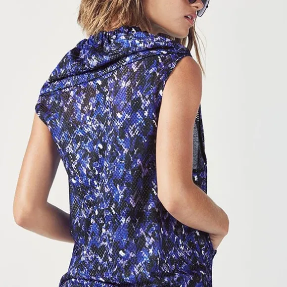 Fabletics x Demi Lovato Damara Mesh Vest XS Abstract Blue Black Athleisure - Image 2