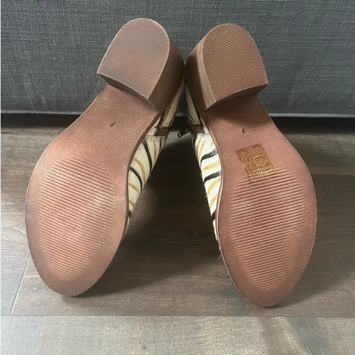 NEW Band of Gypsies Rodeo Booties Cow Hair Zebra Print Chunky Heel Zip Up sz. 7 - Image 7