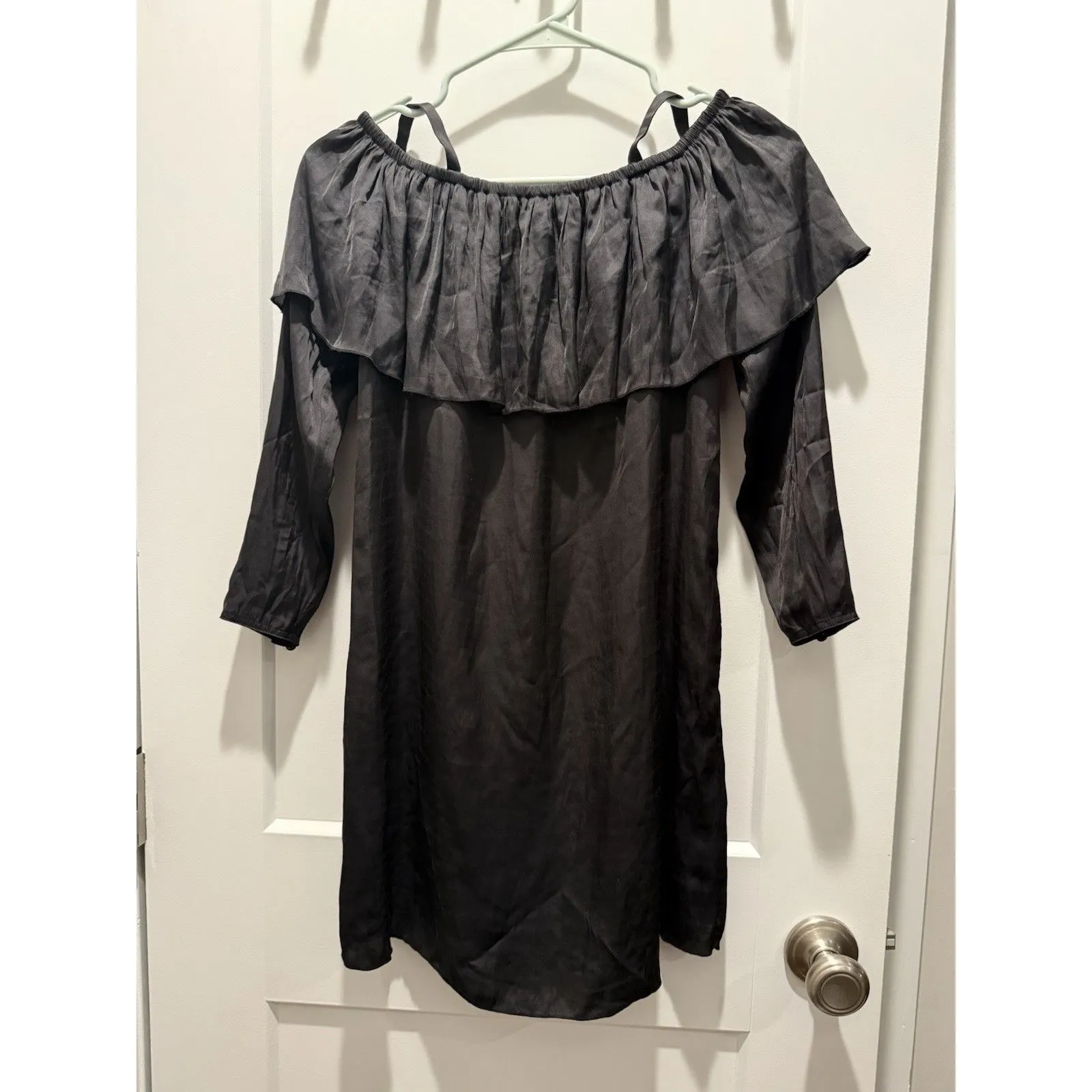 Women’s Wilfred Aritzia Brosset Off Shoulder Black Satin Ruffle Dress Size XS - Image 2