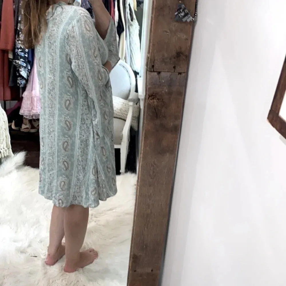 Andree by unit paisley floral dress size large - Image 4