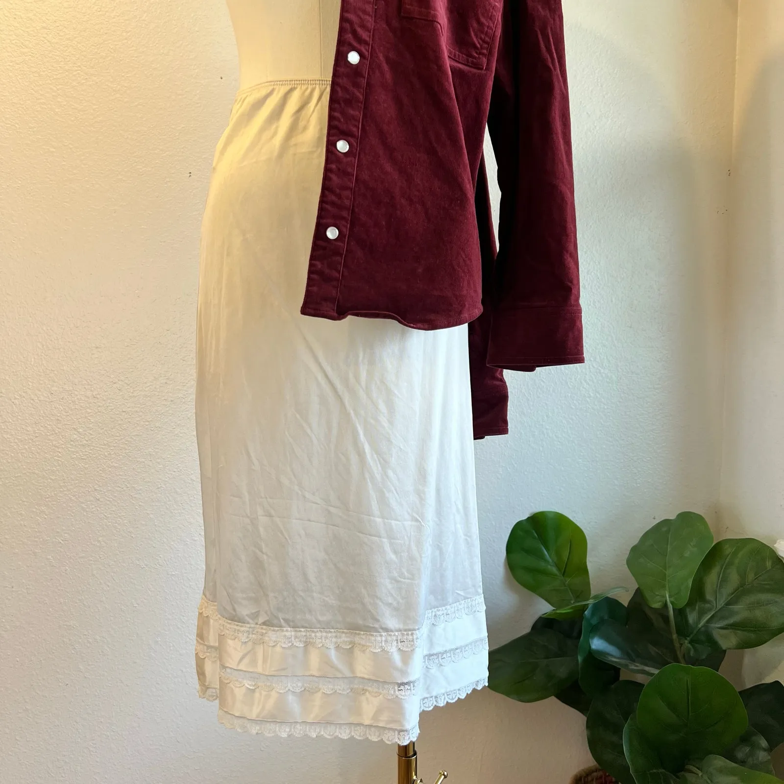 Sears USA Vintage 90s Silky Elastic Waist Lace Trim Skirt Dress Slip Size Small White - Image 12