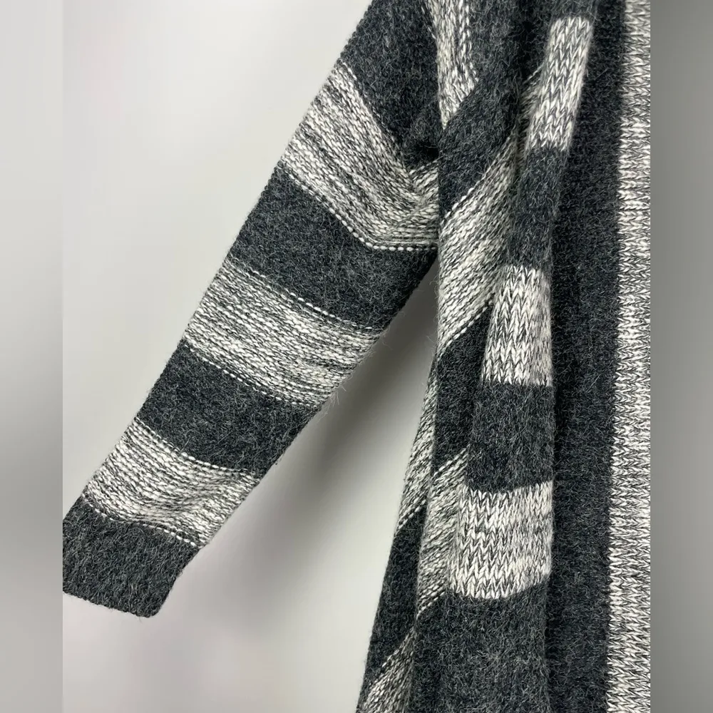 Tris Design Gray Striped Mohair Blend Fringe Trim Open Front Sweater Size M - Image 3