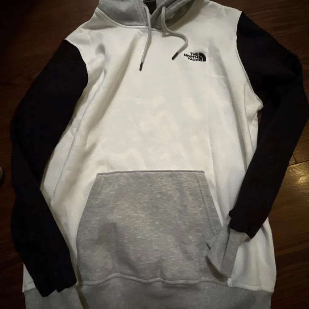 Womens the north face color block gray black white hoodie sweatshirt - Image 2