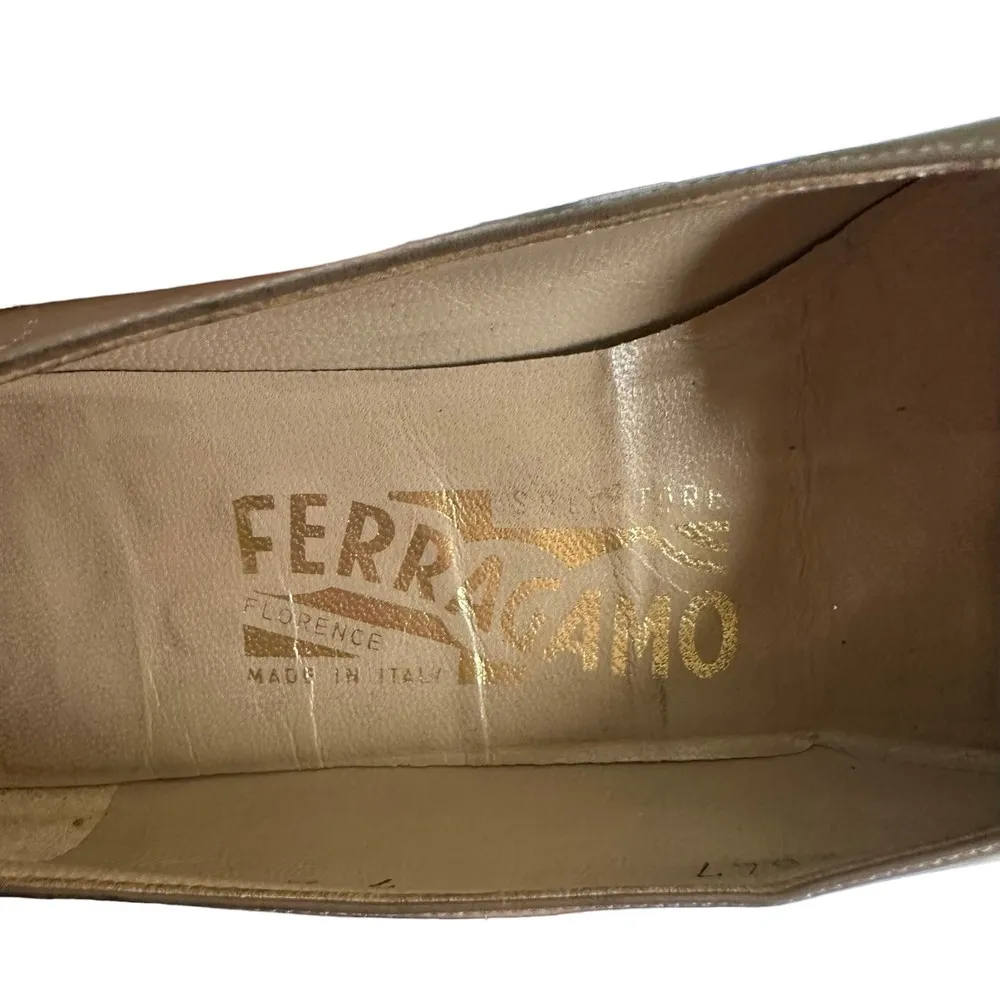 Salvatore Ferragamo Leather Suede Chunky Heel Beige Taupe Pump Women's Size 7 - Image 10