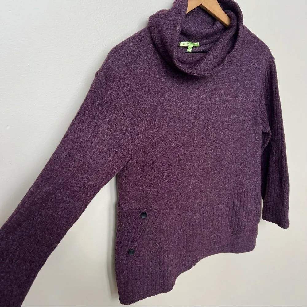 TRISHA TYLER Crossover Hem Brushed Top in Plum Purple Size XS Sweater - Image 9