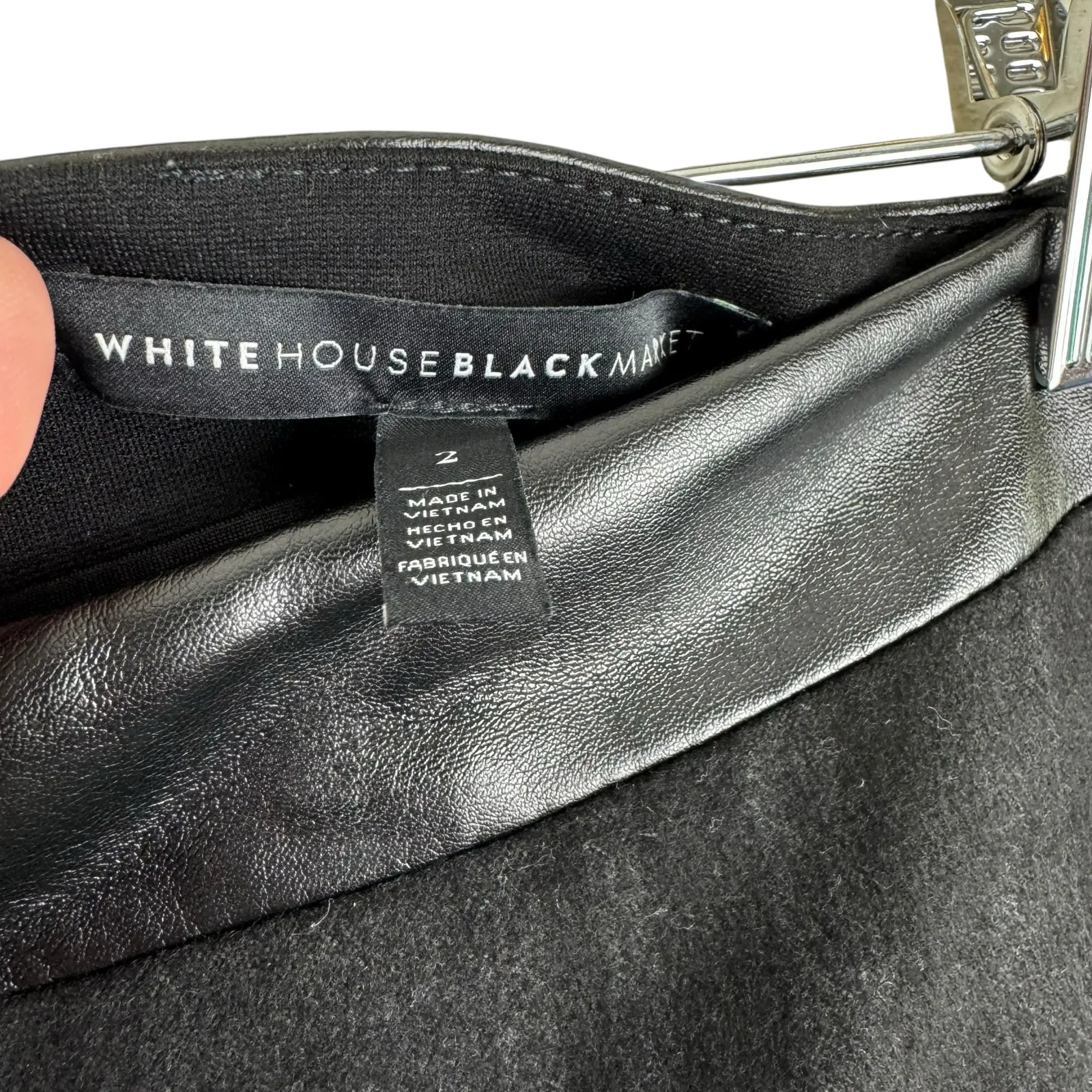 White House Black Market Black White Knit Pleather Waistband Mini Skirt Size 2 - Image 6