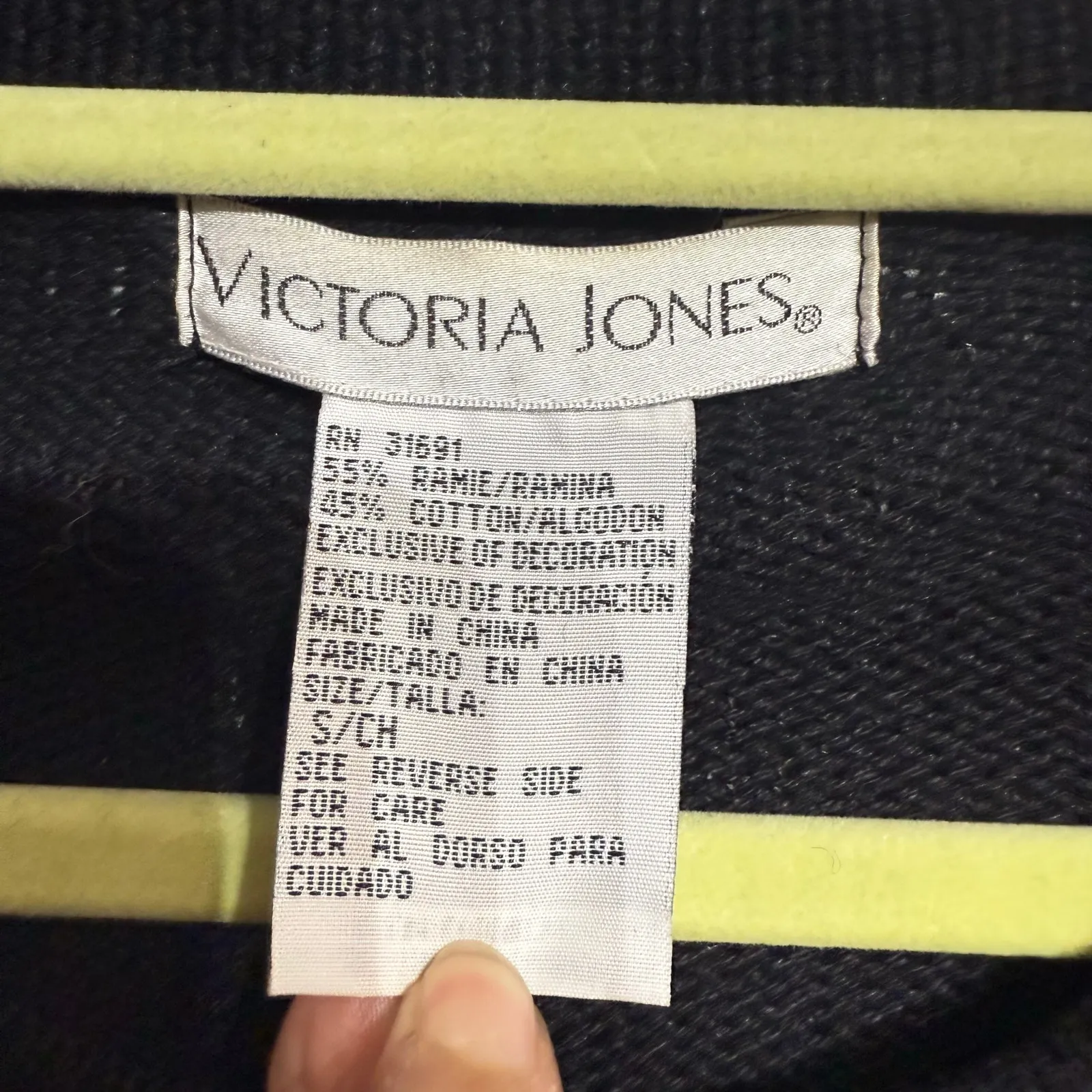 Victoria Jones Black Embellished Embroidered Christmas Vintage Cardigan Sz S - Image 5