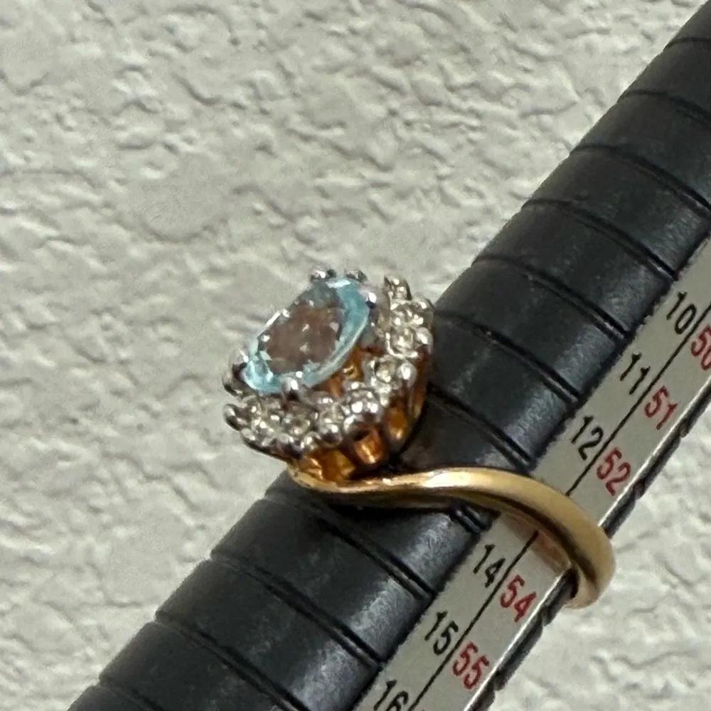 Vintage 18KGE Aquamarine Blue Topaz CZ Ring Size 7 3g. - Image 13