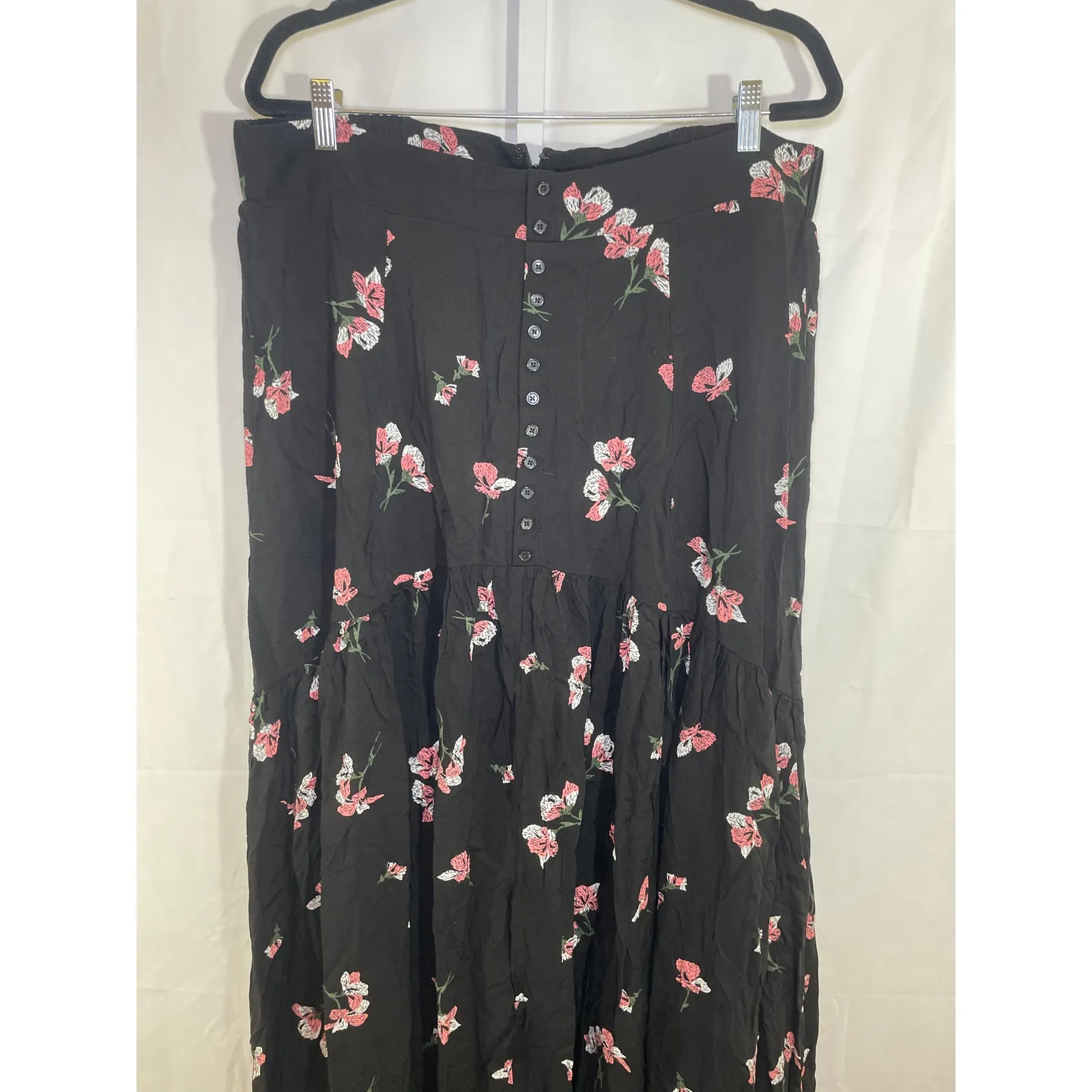 NWT TORRID Floral Maxi Skirt - Womens Size 16 - Black Floral Print - Image 2