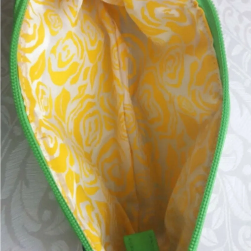 Green Vinyl Clutch - Image 5