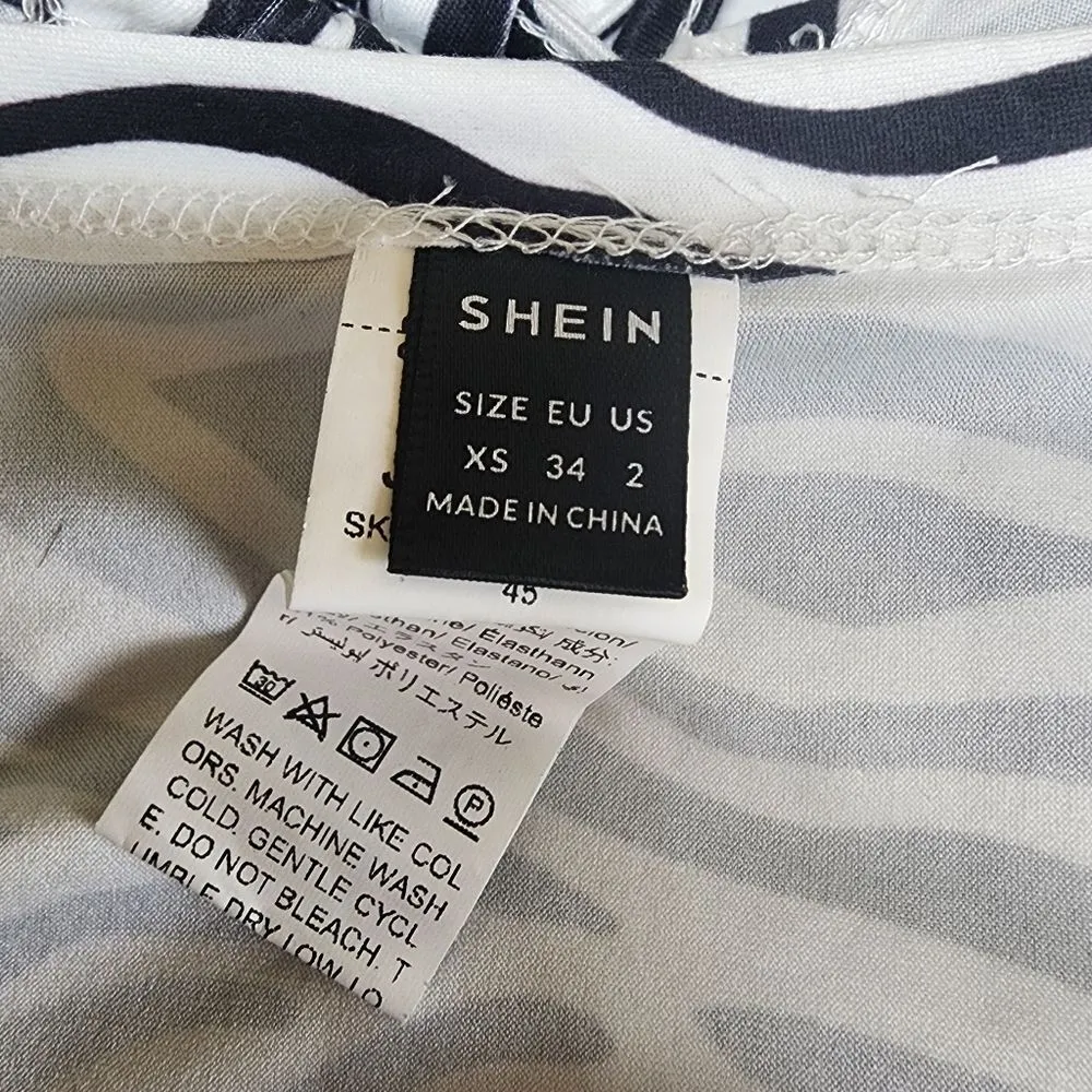 Shein Black & White Zebra Striped Halter Top (XS) - Image 5