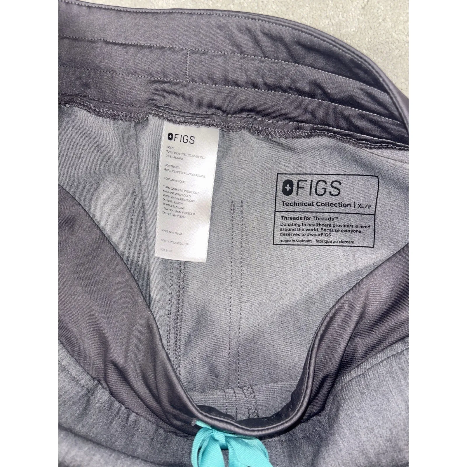 FIGS High Waisted Yola Skinny Scrub Pants Graphite Gray Size XL Petite - Image 3