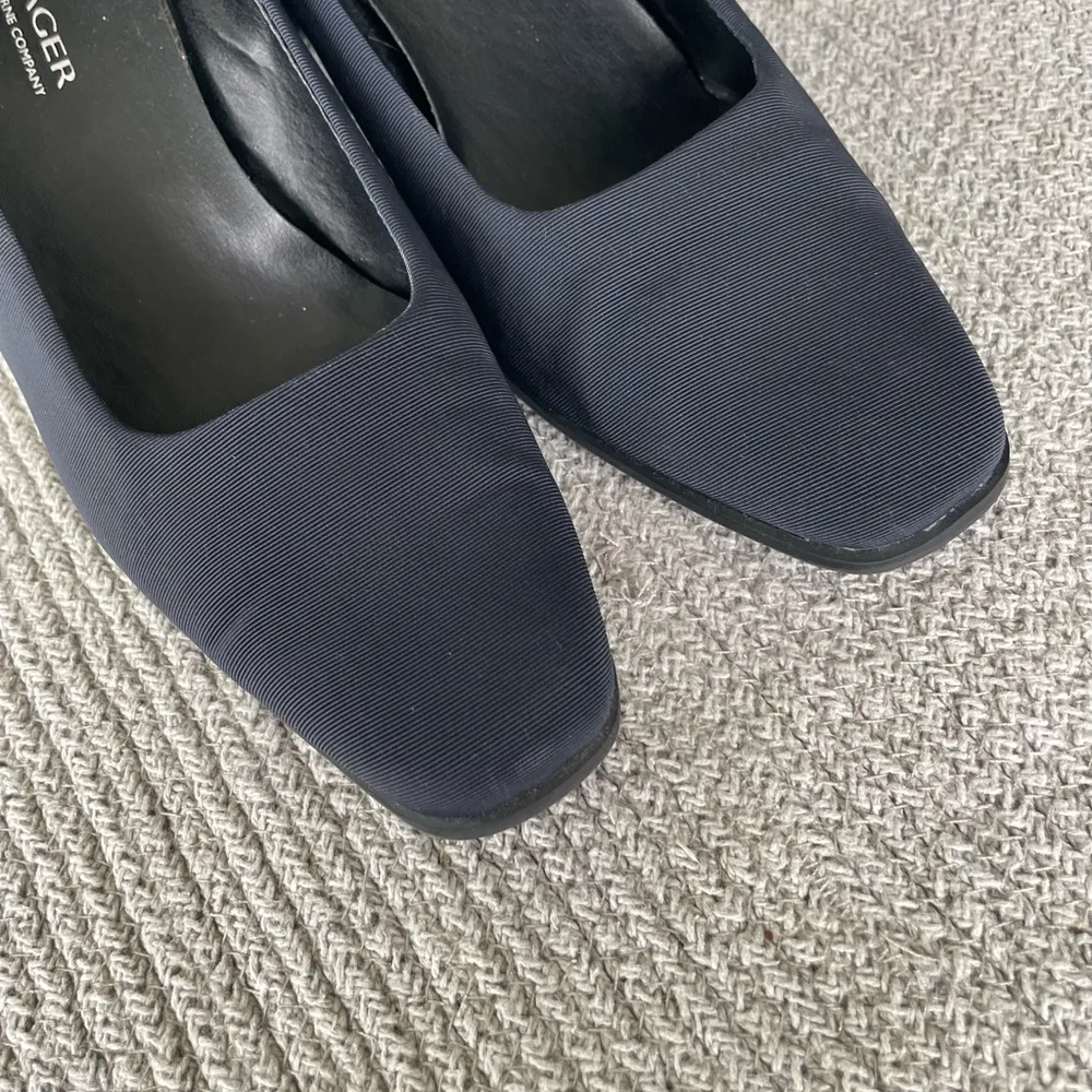 Vtg Villager Liz Claiborne Navy Blue Fabric Block Heel Square Toe Pumps Sz 9.5 - Image 8