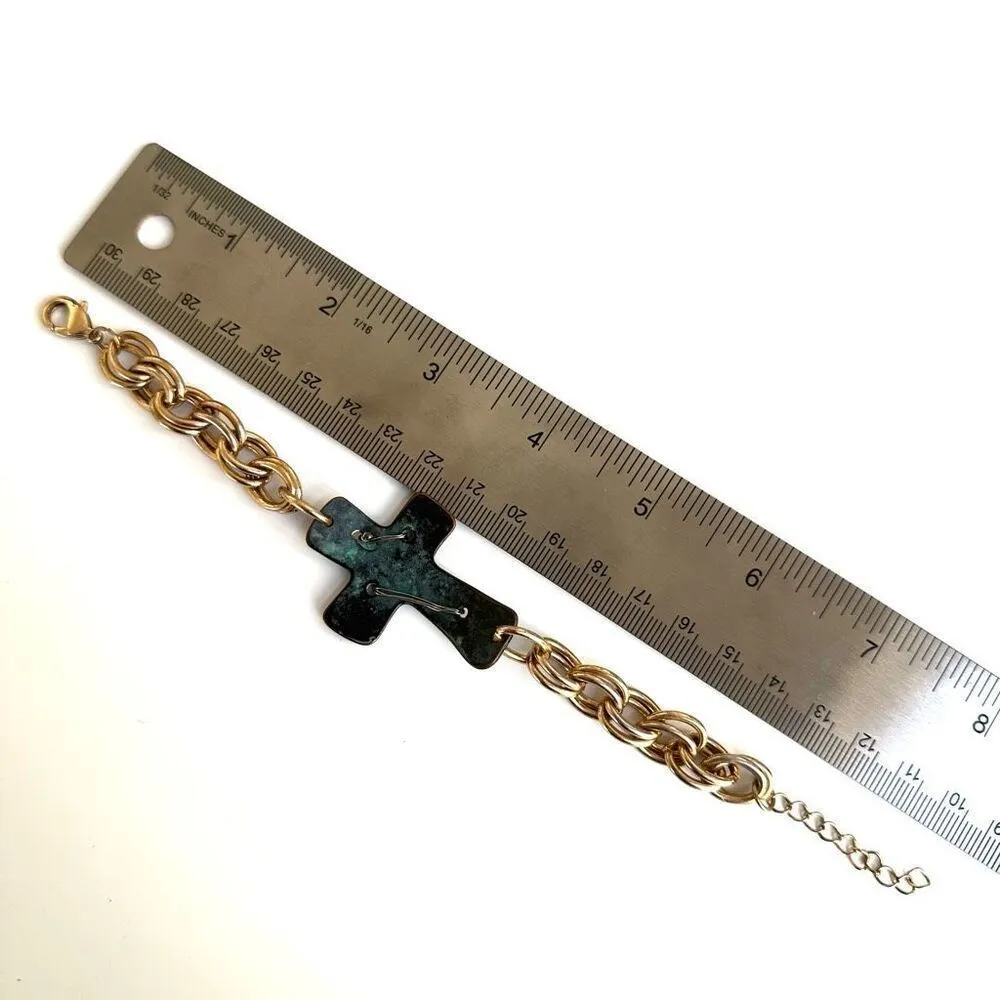 Green and gold tone cross chain bracelet - Image 7