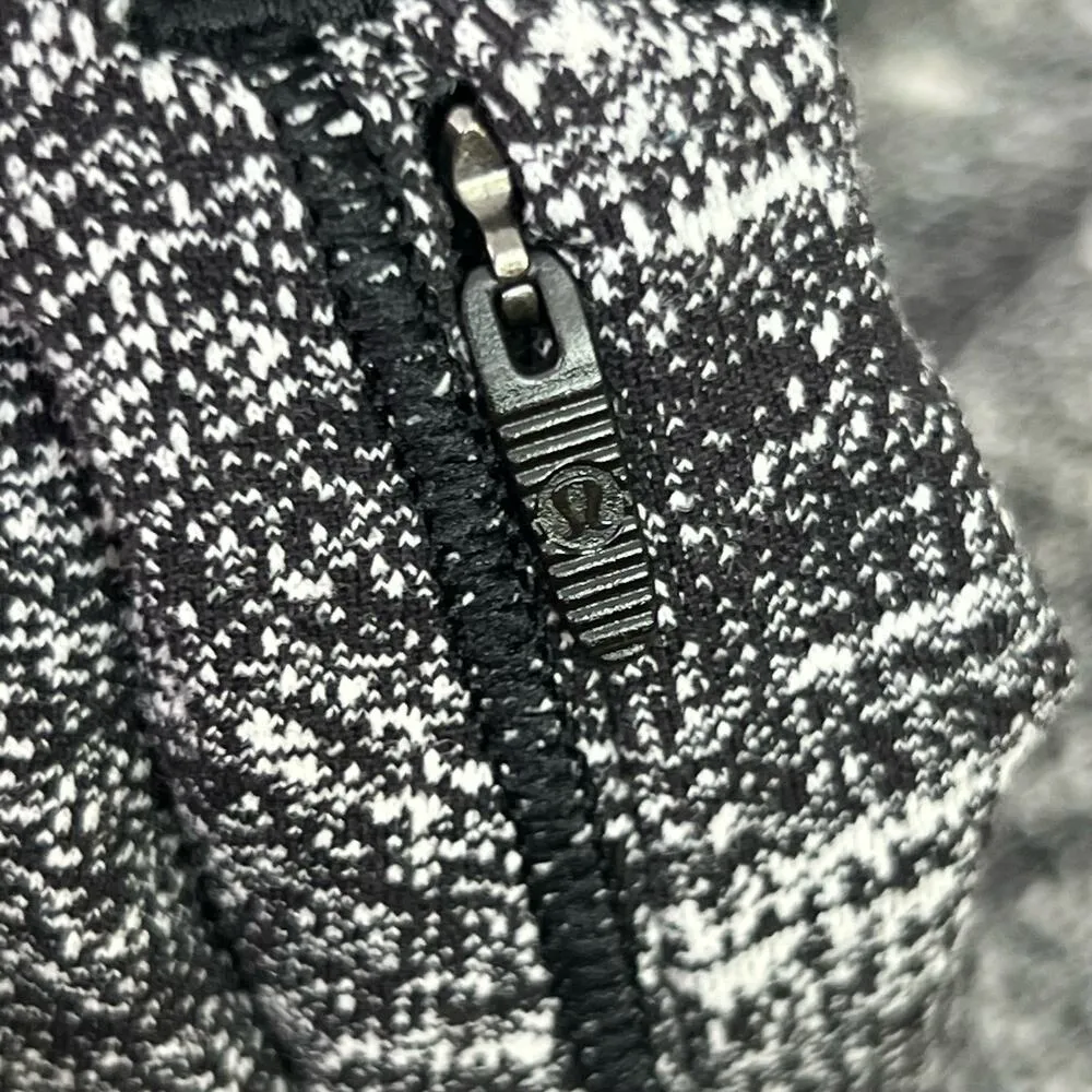 Lululemon Pullover Forever Endeavour Long Sleeve Size 10 Rush Jacquard Black Whi - Image 13
