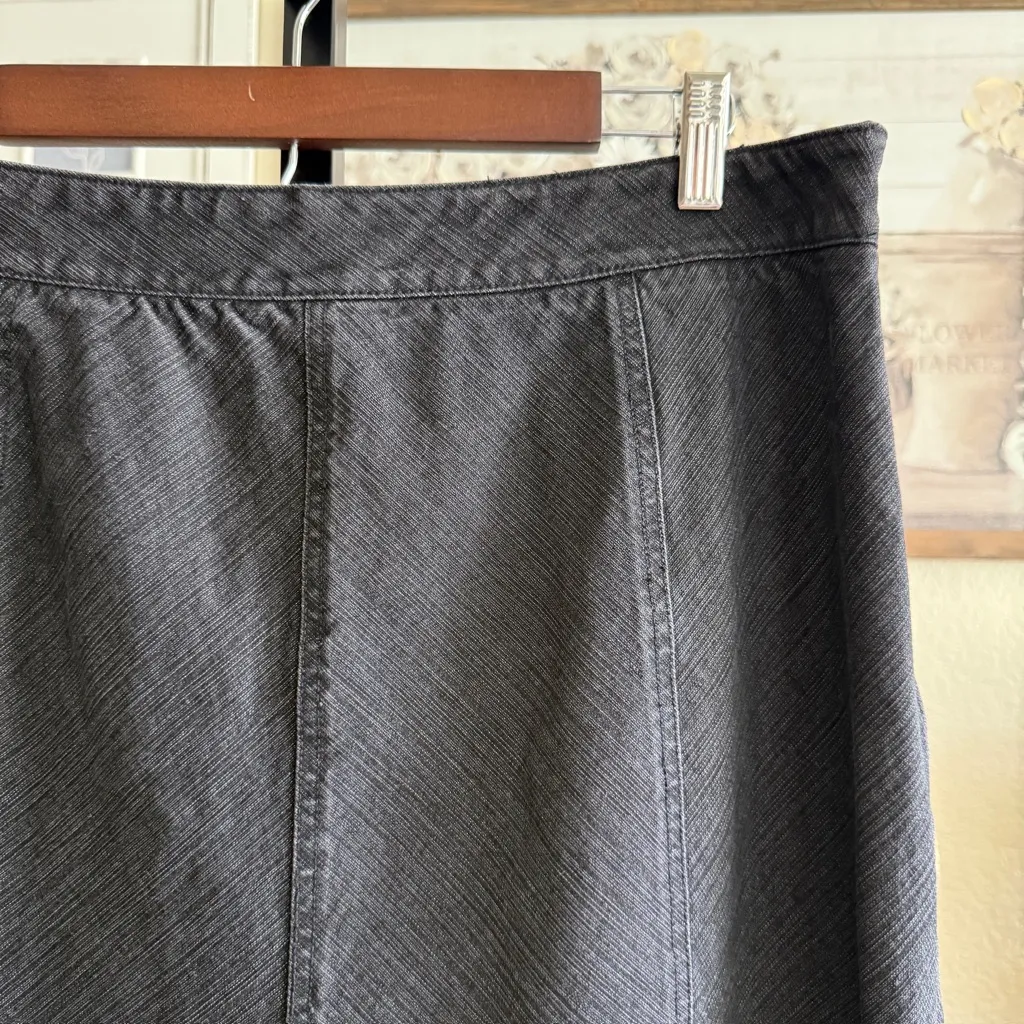 Black Gray A Line Midi Skirt Women’s Size 14 Flared Fit Classic Streetwear Style - Image 5