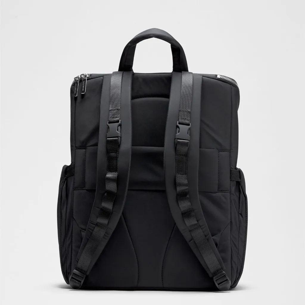 Lululemon new parent Backpack - black/trench - discontinued color combo - Image 4