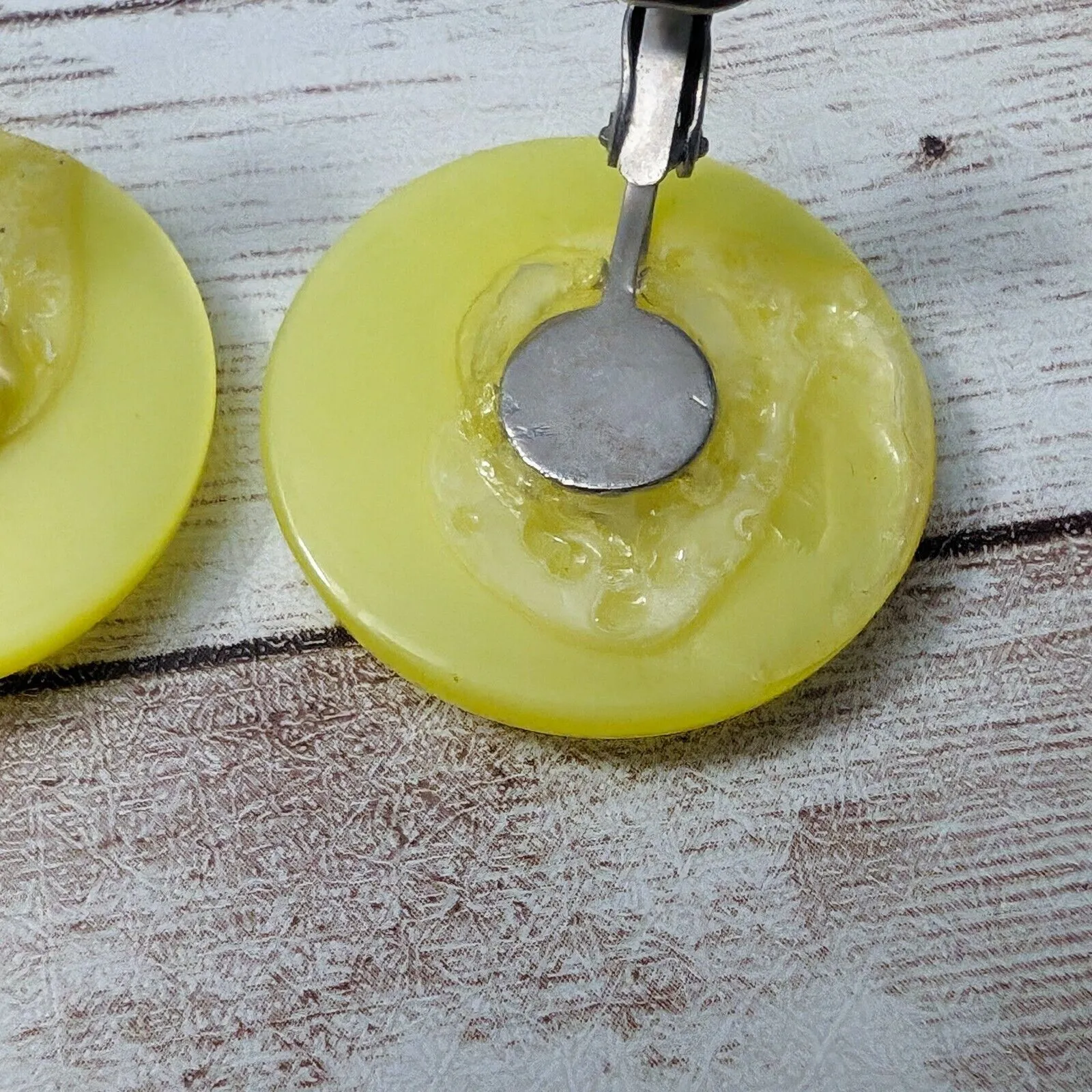 Vintage Clip On Earrings - Image 7