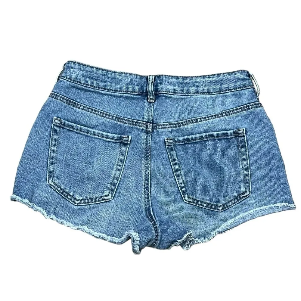PacSun Women’s High Rise Distressed Denim Shorts Sz 27 Raw Hem Festival Jean - Image 3