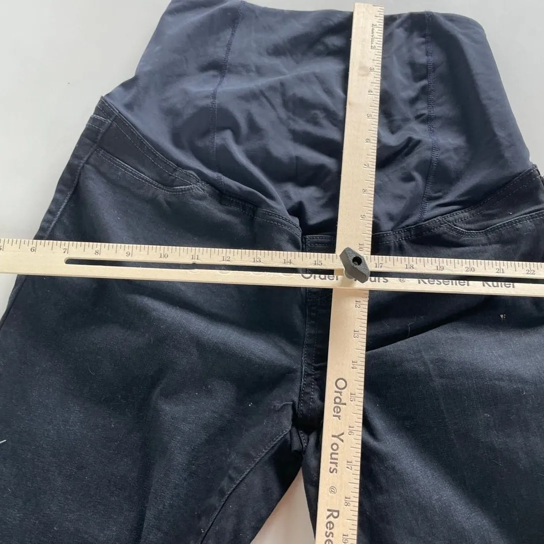 Isabel Maternity Ingrid & Isabel Shorts Womens Size 6 Black Bermuda Over Belly - Image 7