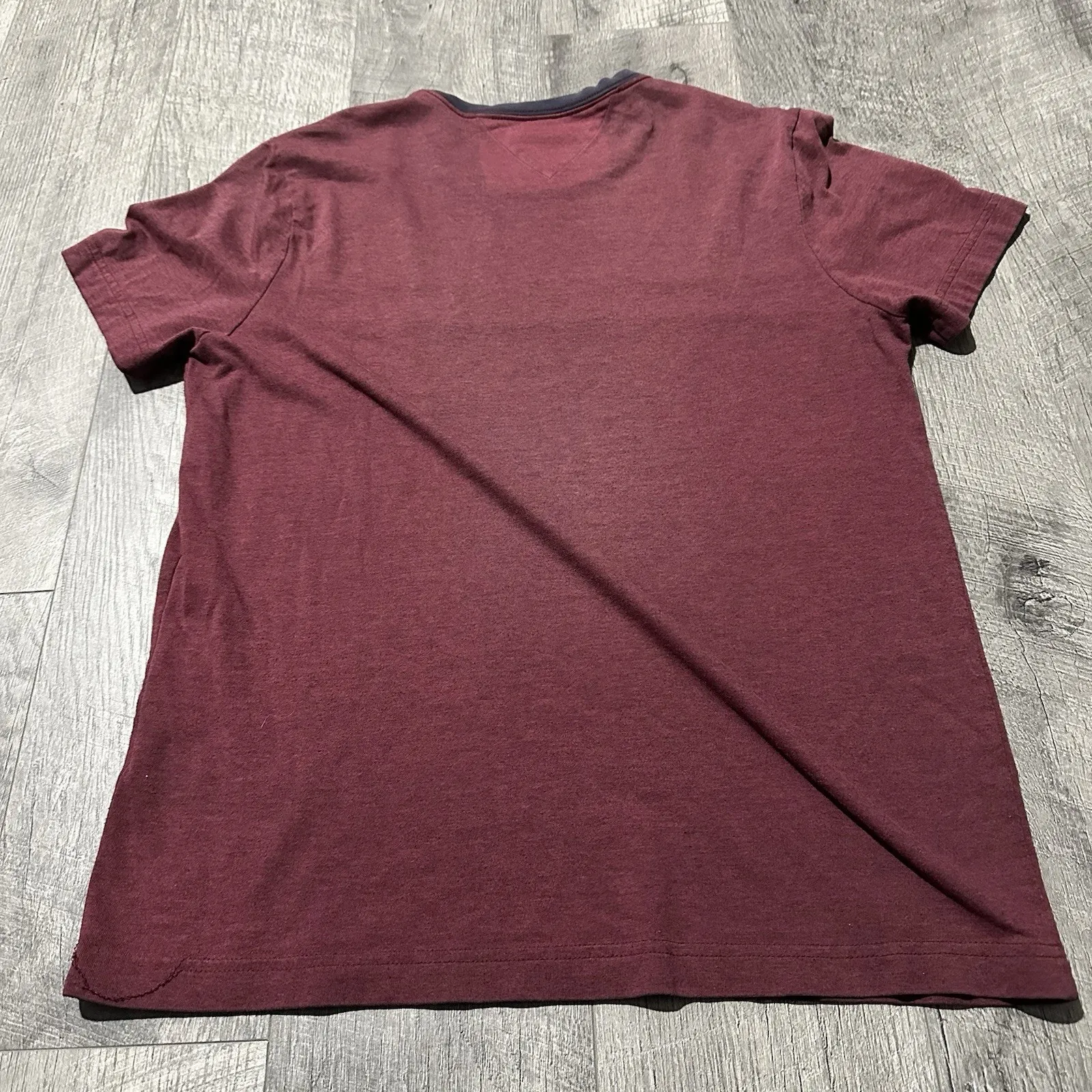 Women’s Tommy Hilfiger Red Navy T-Shirt Top medium cotton logo burgundy simple - Image 6