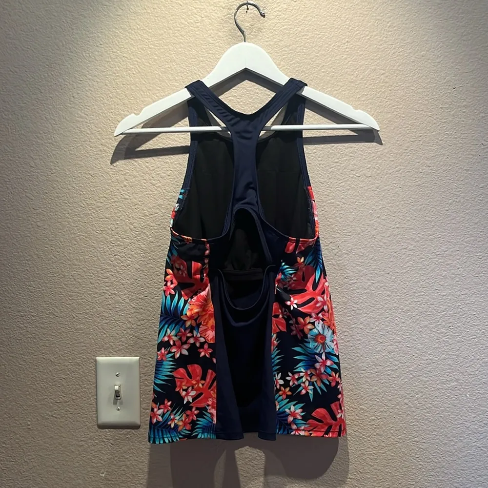 Land’s End Women’s Tankini Swimsuit Top Blue Floral Size 6 - Image 4