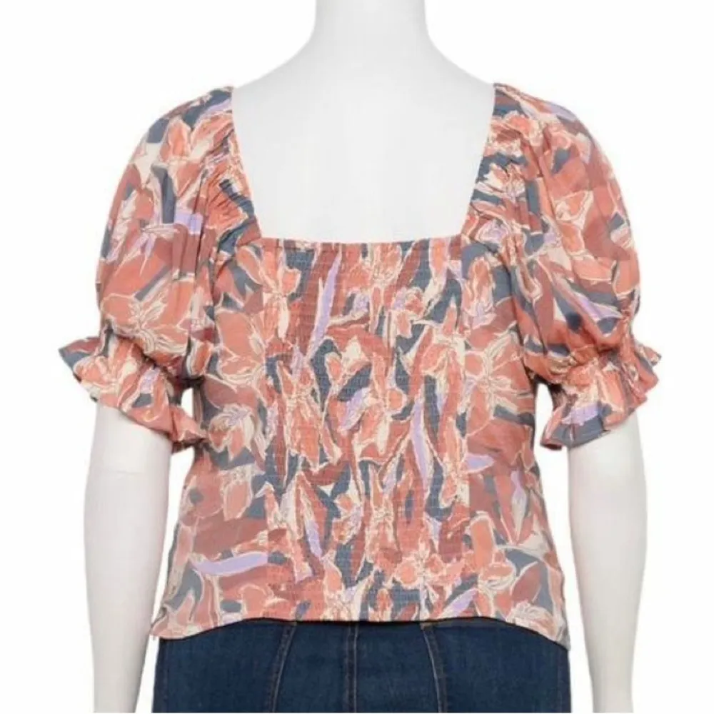 B03- Nine West pink and blue twist front top plus size 3x - Image 2