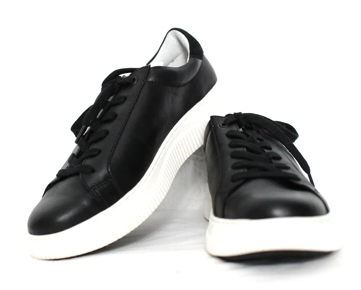 Sofft Women's Fianna Leather Sneaker Size 8.5 NIB Y2K Black - Image 1