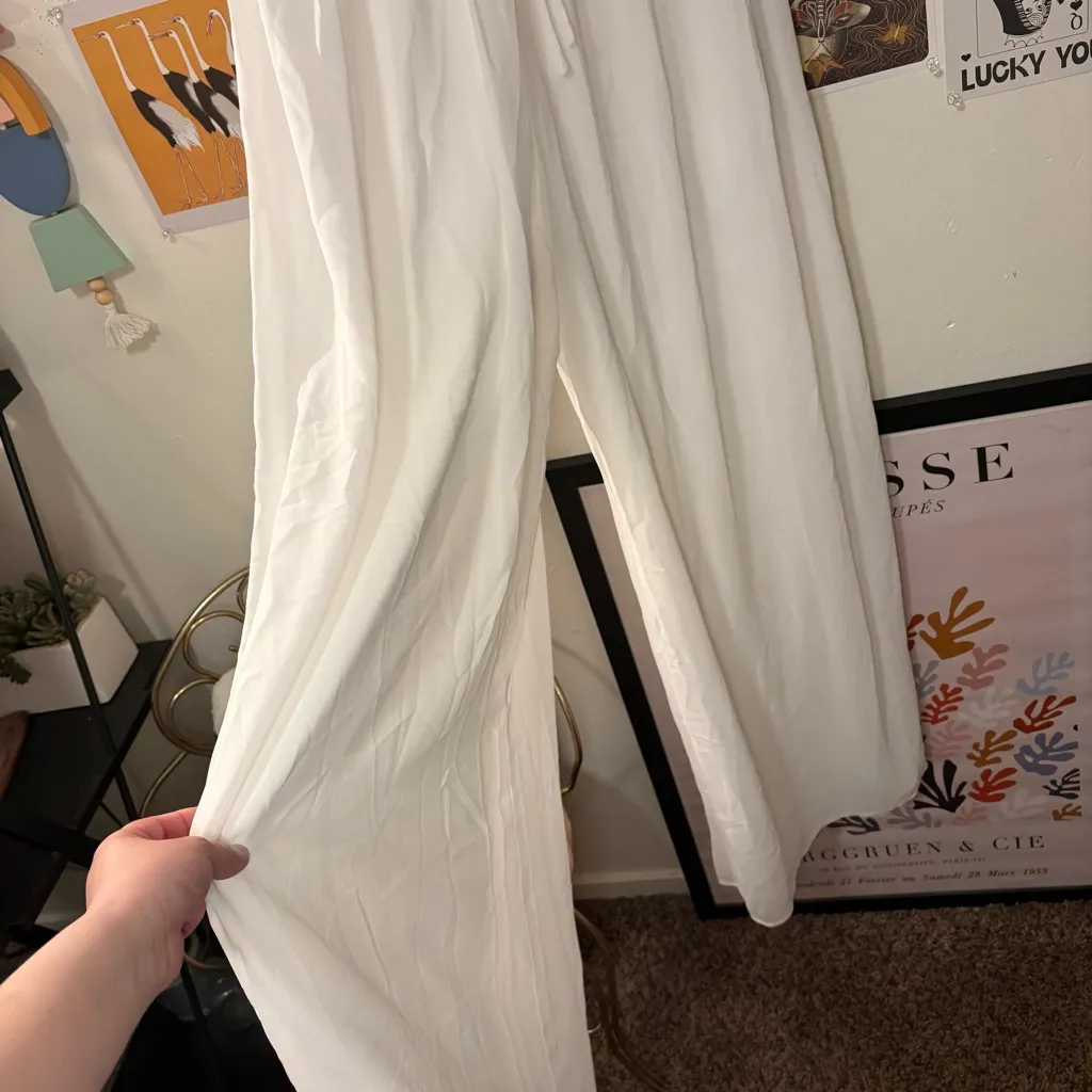 Lulus White Sleeveless Wide Leg Jumpsuit Size S - Image 2