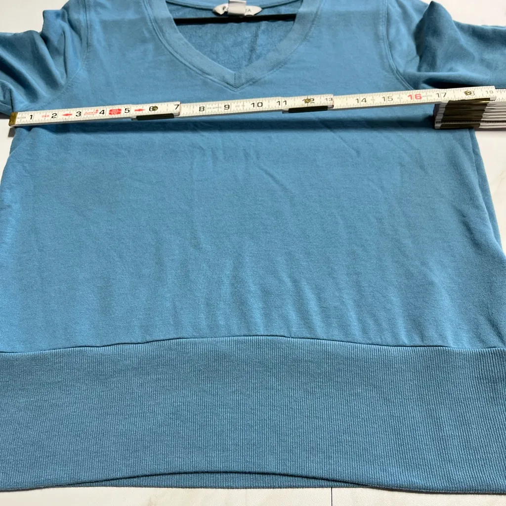 Athleta step forward sweatshirt v neck tee in skylark blue size medium - Image 8