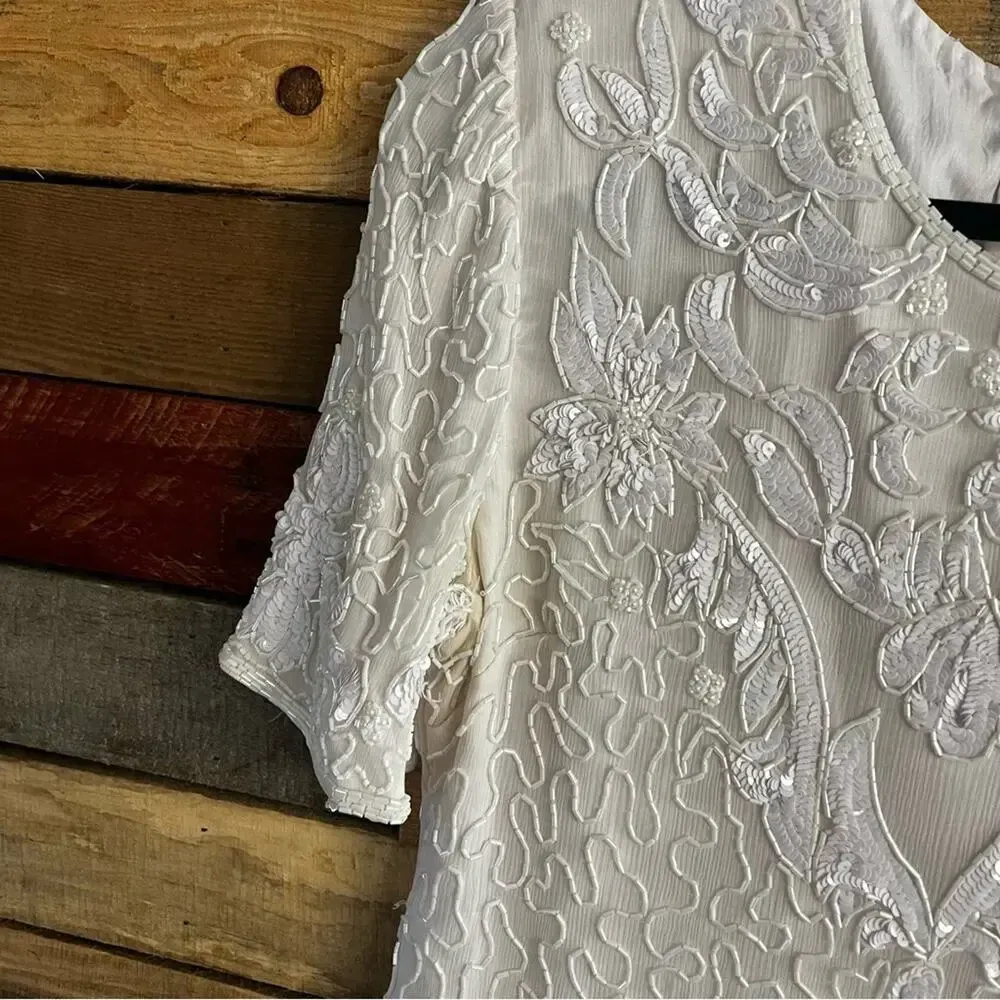 White 100% Silk Beaded Top‎ Size Medium - Image 6