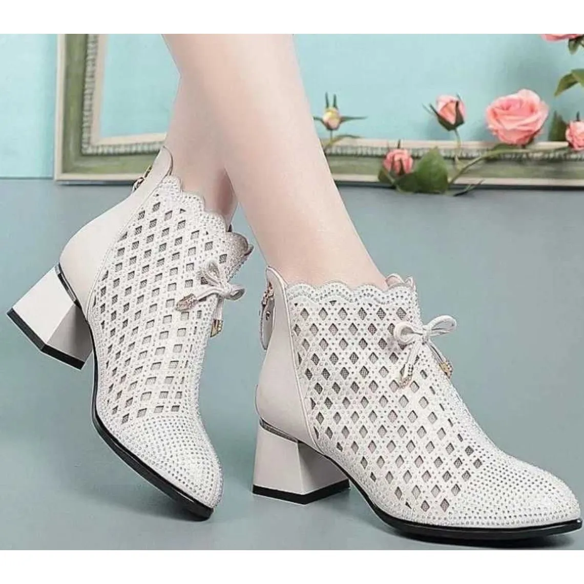 Womens sz 10 White Almond Toe Low Heel Cutout Rhinestone Zipper Boot Wedding - Image 2