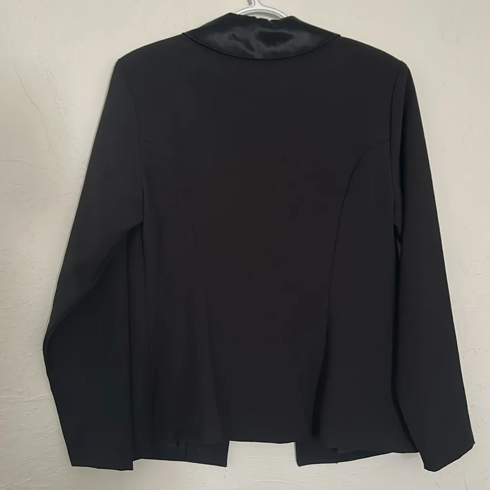 Elegant Black Double - Image 6