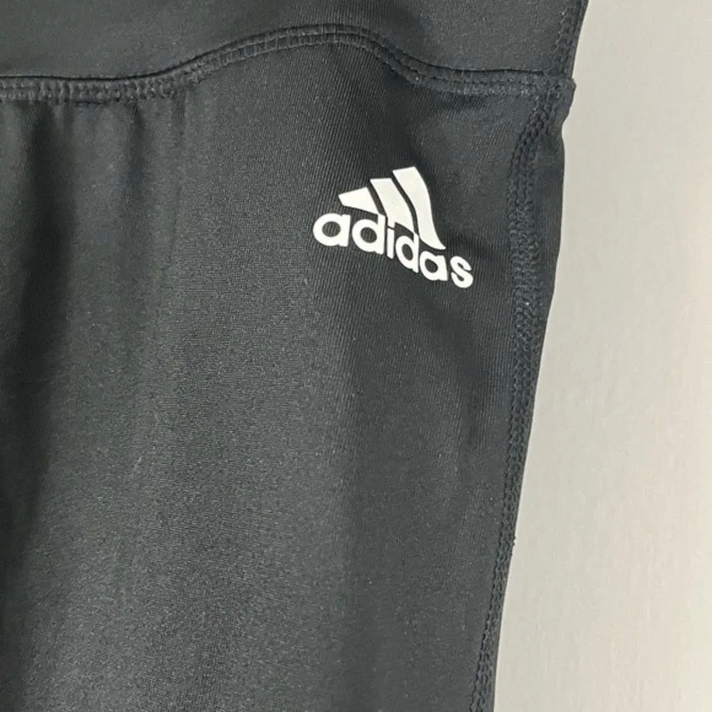 Adidas Climalite Capri Athletic Leggings with Logo Size Medium - Image 3