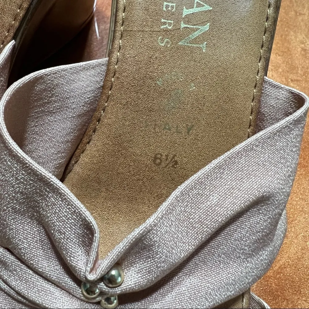 Italian Shoemakers Wedge Sandals pink organza and gold beads size 6.5 - Image 10