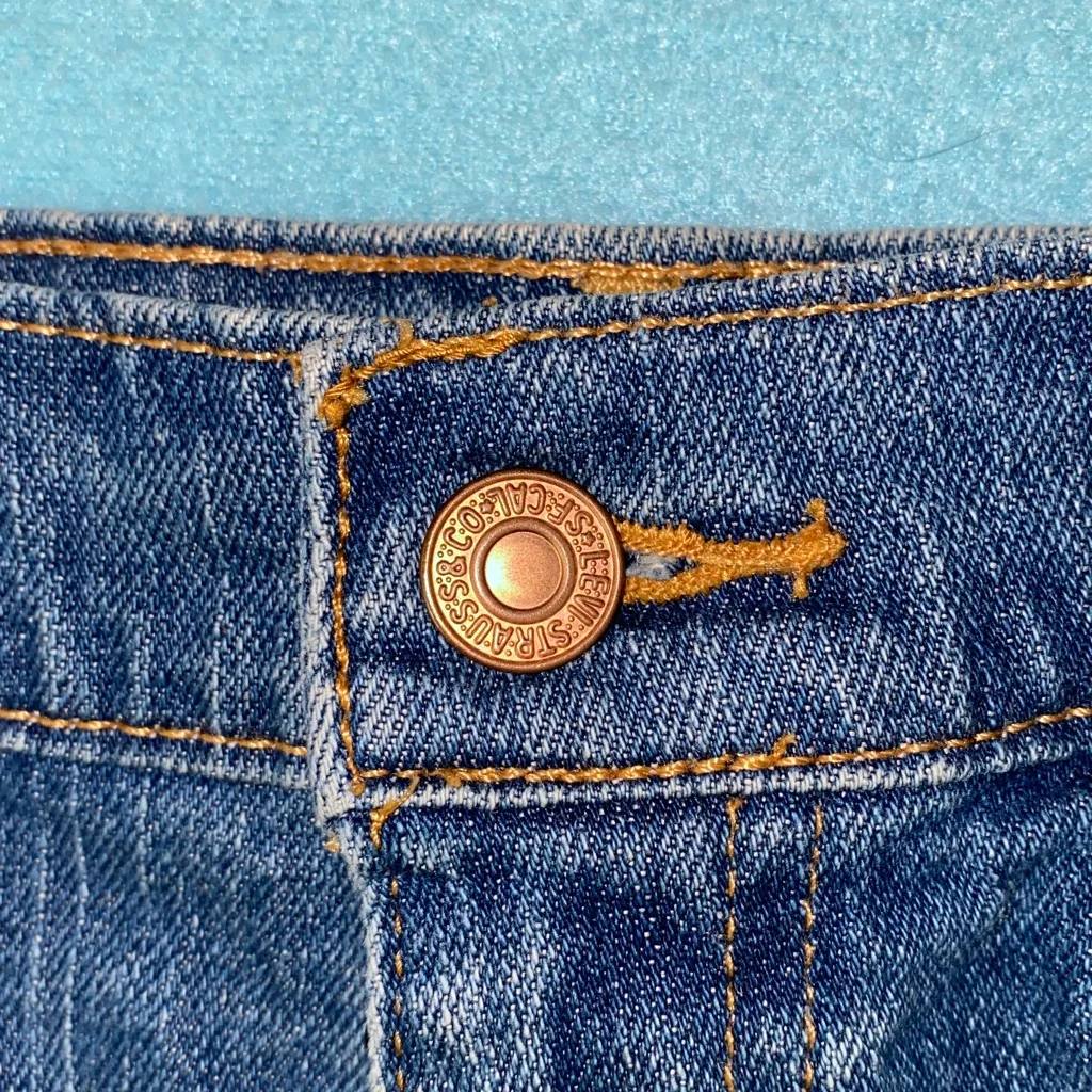 LEVI’S 505 straight leg mid rise 5 pocket blue medium length classic size 10 - Image 5