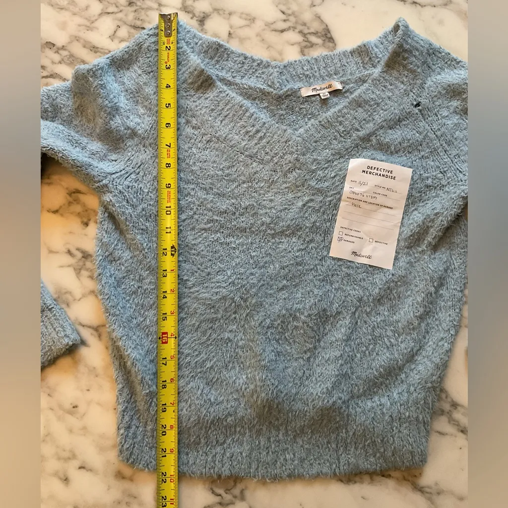 NWOT Madewell Double V-Neck Italian Knit Sweater in City Blue Sz XS Small Hole - Image 9
