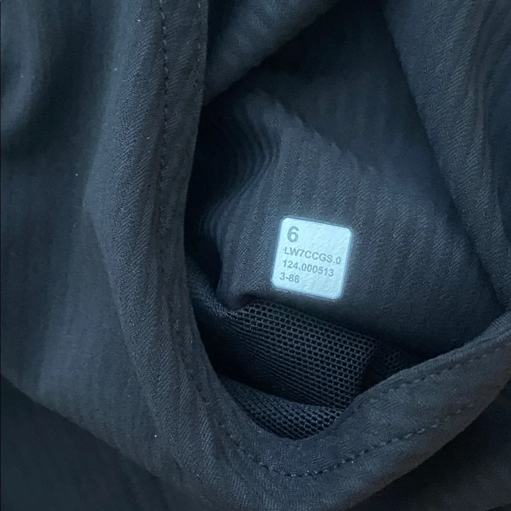 Lululemon Dance Studio High Rise Short Black Size 6 - Image 7