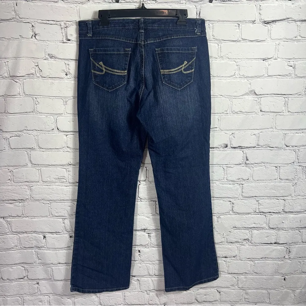 Women's Nine West Dark Wash Wide Leg Jeans Size 12 (C11) - Image 6