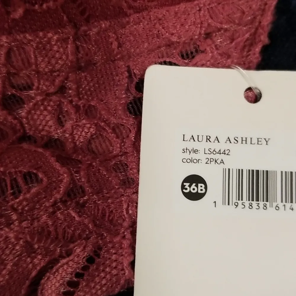 đź’•LAURA ASHLEYđź’• 2 Pack Bras ~ Pink & Blue Lace 36B NWT - Image 13