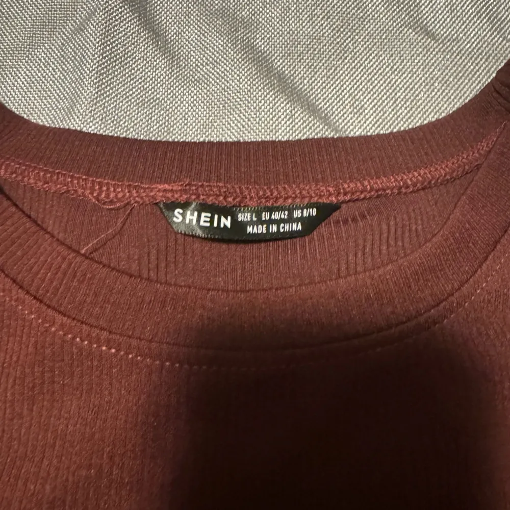 SHEIN Wine Red Long Sleeve Top - Image 3