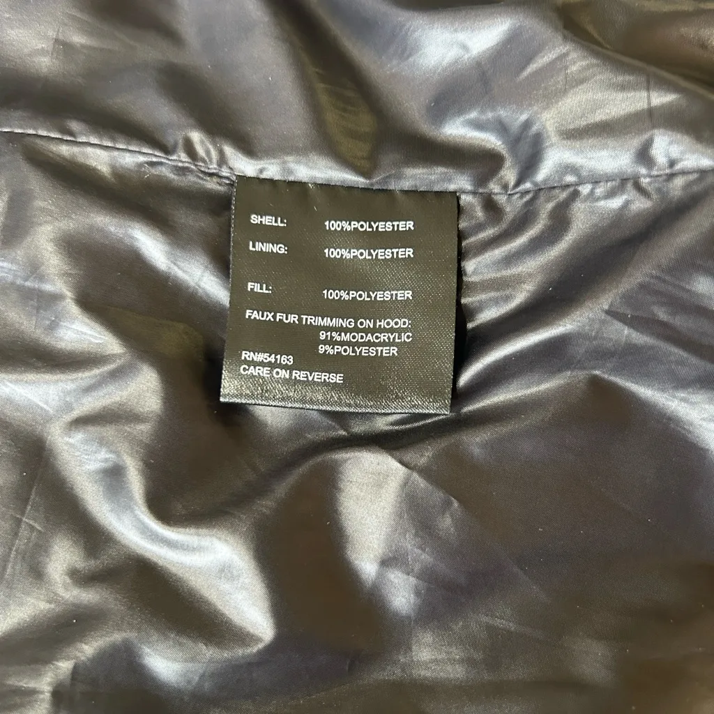 Ivanka Trump Black Quilted Puffer Coat with Fur Hood - Image 15