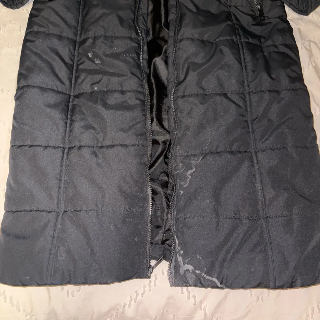 Below Zero by Rothschild - Image 3