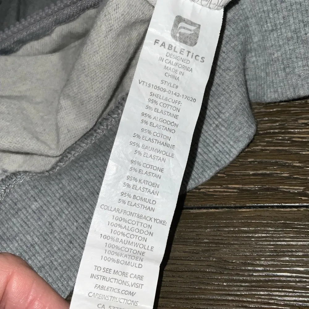 Fabletics Sleeveless Gray & White Zip Up Net Back Jacket Pockets XS - Image 14