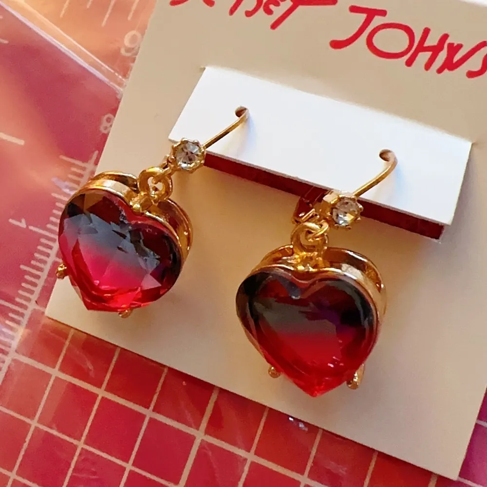 Betsey Johnson earrings - Image 3