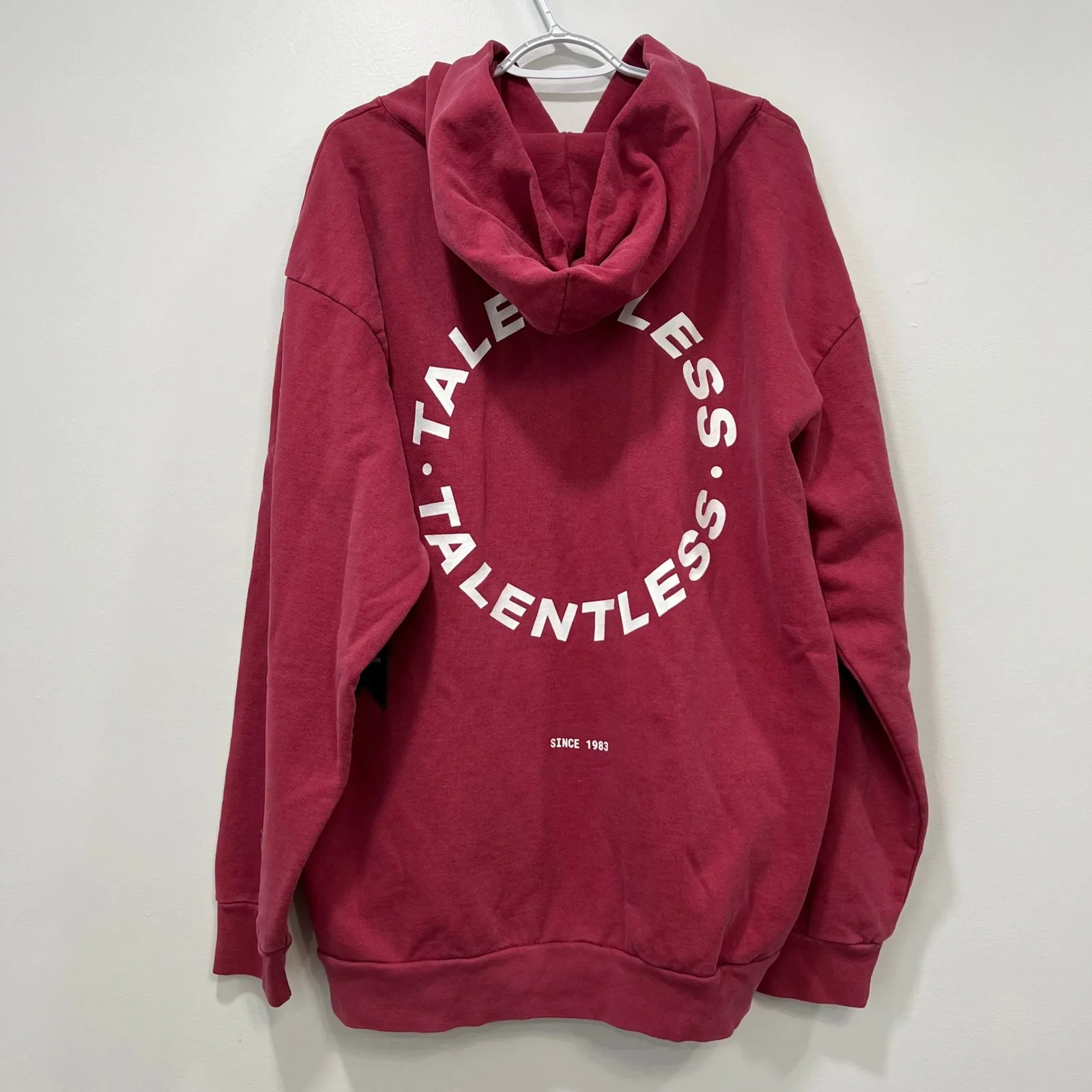 Talentless Sweatshirt‎ XXL NWT Cotton Hood Pullover Red Spell out Street. Wear - Image 2